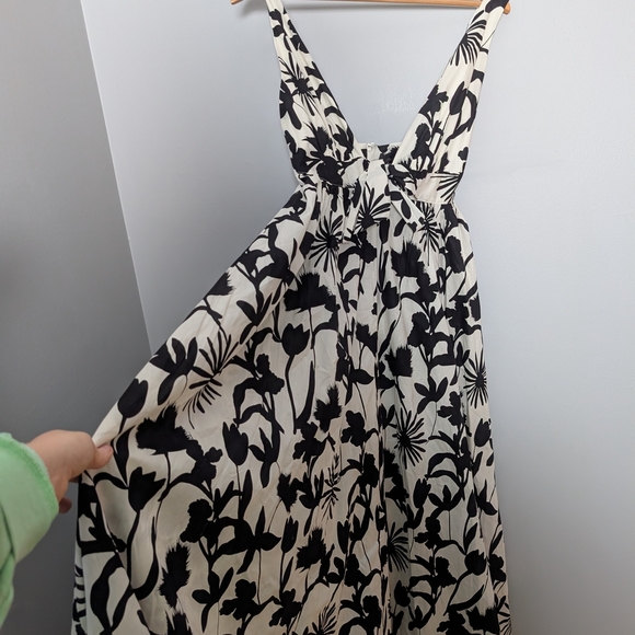 Cotton Floral Maxi Dress Black And White Deep V Small NWT Wedding Guest Vacation - Picture 11 of 12